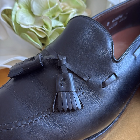 Allen Edmonds Grayson Tassel Loafer in Black Leather main image 4